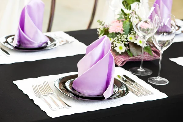 Close-up catering table set