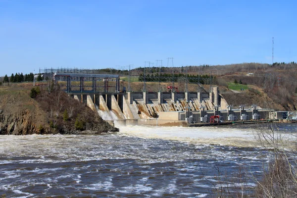 New Brunswick dam
