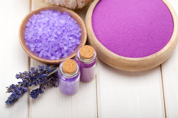 Lavender bath salt for Spa and wellnes — Stock Photo #6695530