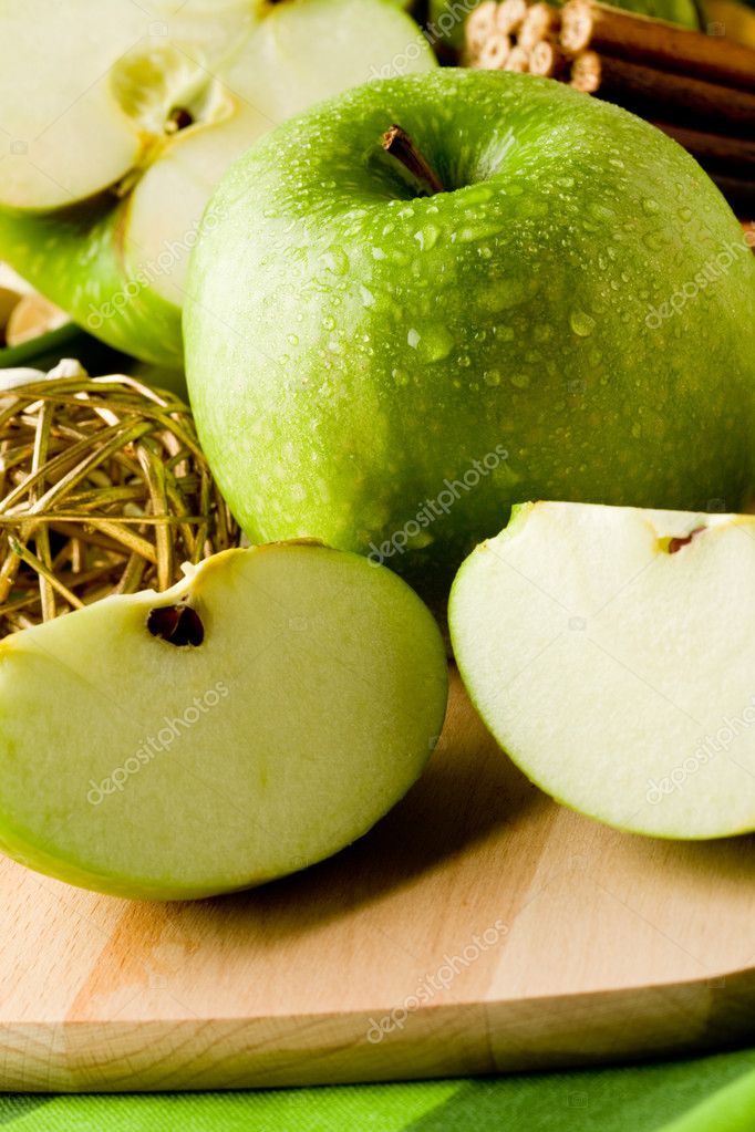 green apple dessert on cutting board stock photo 169 genious2000de 5703164 green apple dessert on cutting board stock photo 169 genious2000de 5703164