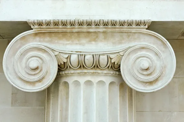 Ionian column