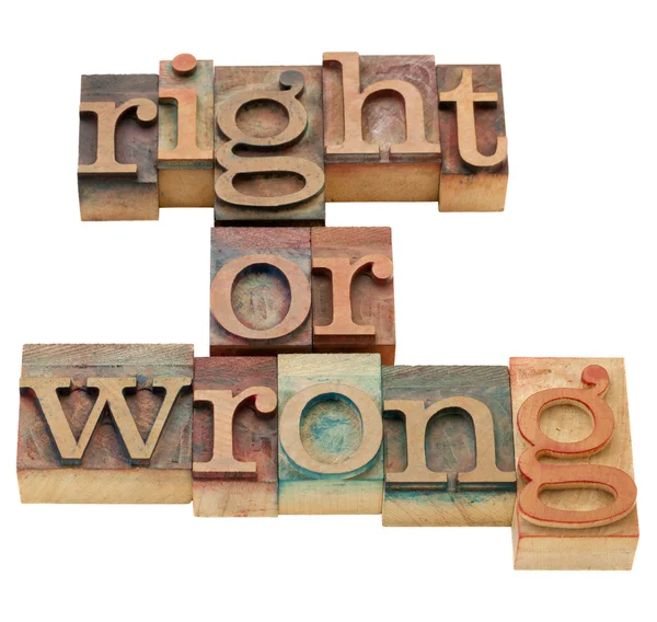 Nói về lẽ phải và sự sai trái (Diskussion über Recht und Unrecht) Dep_5708339-Right-or-wrong-moral-dilemma
