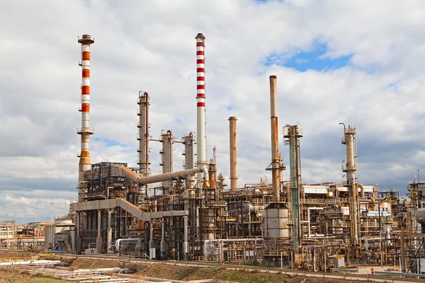 Oil refinery petrochemical industry