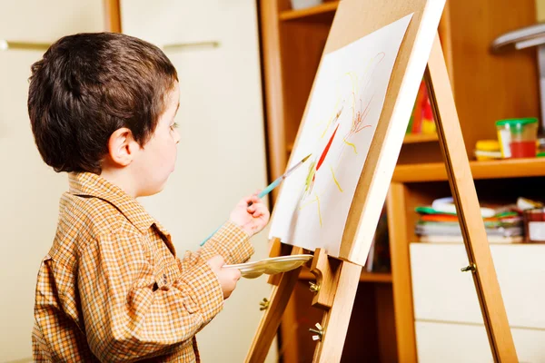Kid painting — Stock Photo #5770635