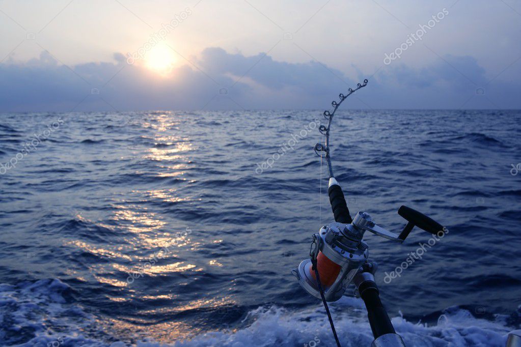 Angler boat big game fishing in saltwater — Stock Photo ...