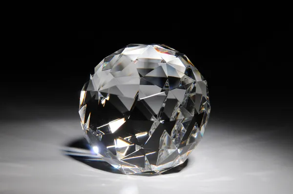 Shining crystal round shape