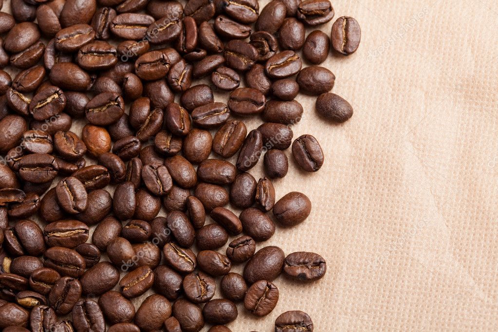 是生的咖啡豆直接食用后咖啡因含量多还是烘焙