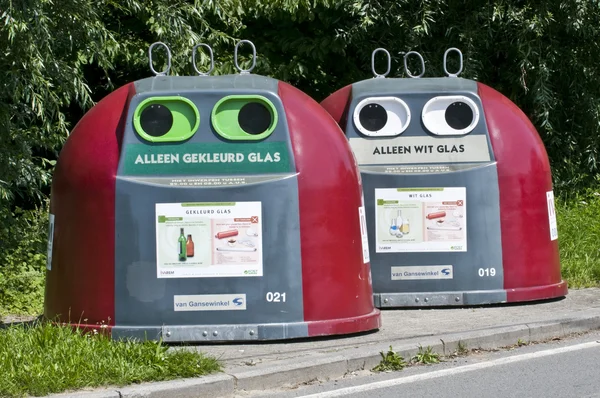 The eyes of the empty bottle eaters It is all about recycling