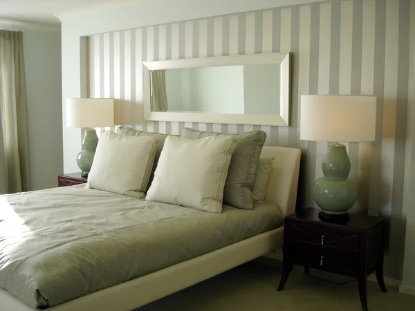Modern bedroom luxurious greens with wallpaper