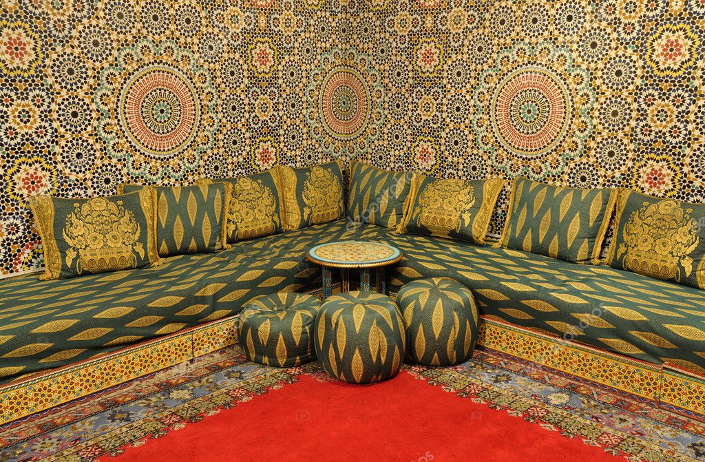 Innere ein orientalisch eingerichtetes zimmer — stockfoto ...