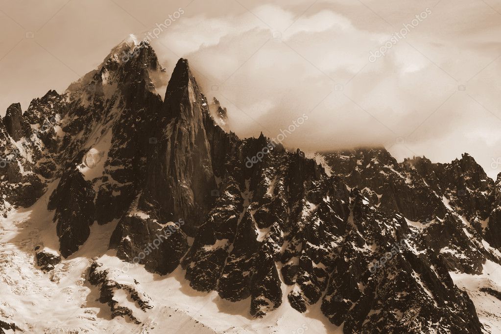 http://ko.depositphotos.com/6460849/stock-photo-mountains-in-chamonix-mont-blanc.html 샤모니