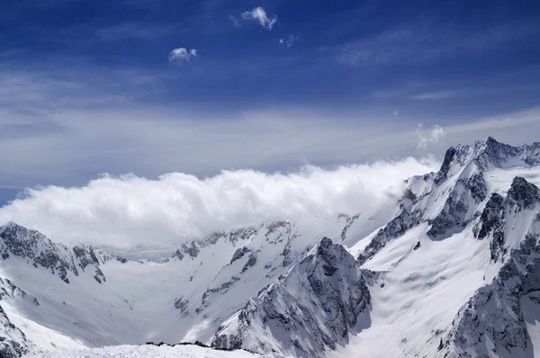 Montagne del Caucaso. Dombay. — Foto Stock