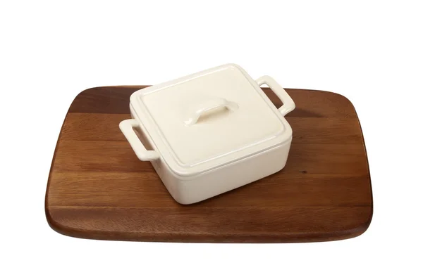 Keramische pot voor fornuis op houten keuken bord — Stockfoto