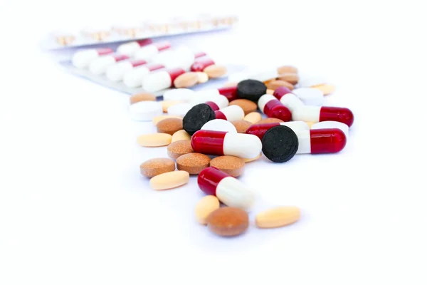 Pílulas e comprimidos médicos — Fotografia de Stock