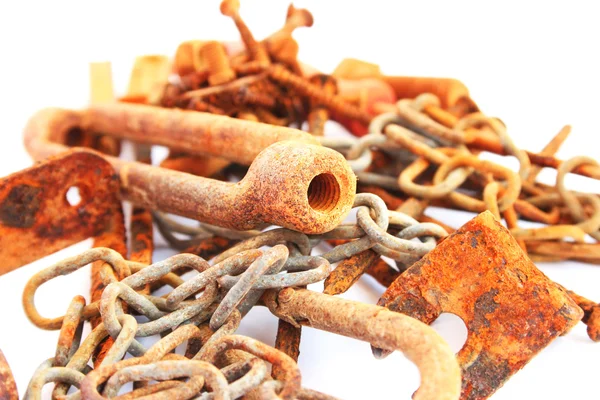 Clavos oxidados, cadena, nueces — Foto de Stock