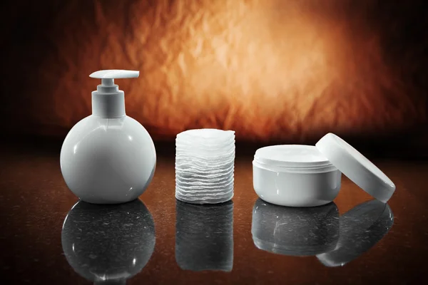 Bottle jar and pads — Stock Photo, Image
