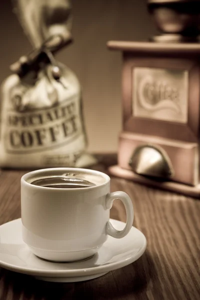 Κύπελλο με καφέ και αξεσουάρ — Φωτογραφία Αρχείου
