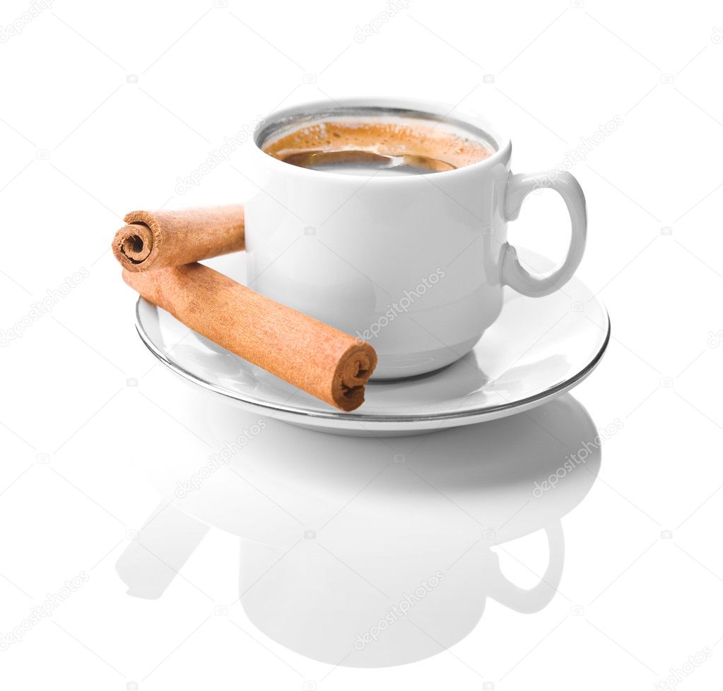 White coffe cup with cinnamon