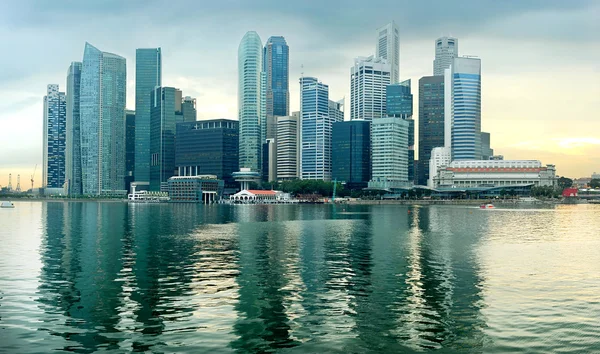 일몰에 싱가포르 — 스톡 사진