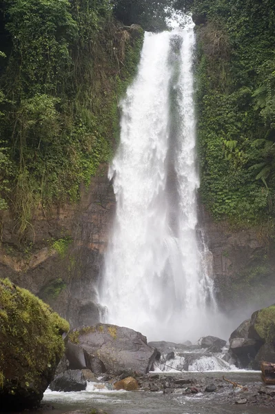 Cachoeira gitgit — Fotografia de Stock