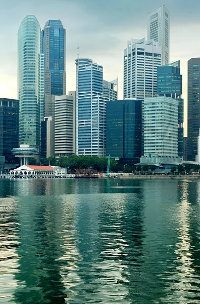 Сингапур на закате — стоковое фото