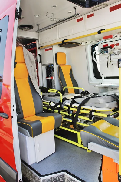 Carro de ambulância — Fotografia de Stock