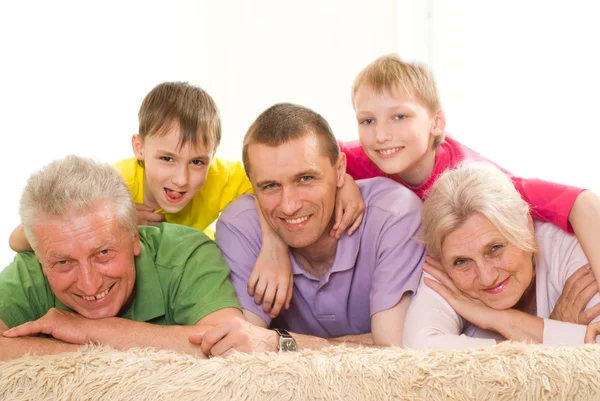 Familia feliz de cinco — Foto de Stock