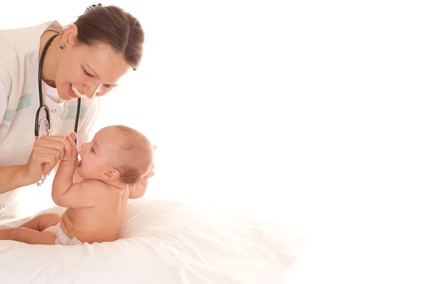 Läkare med nyfödda — Stockfoto