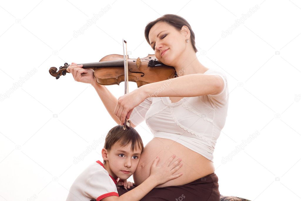 Woman and the son of a violin