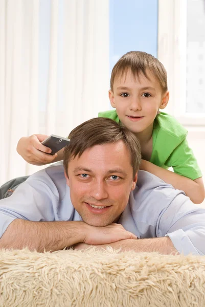 Gelukkige vader en zoon — Stockfoto