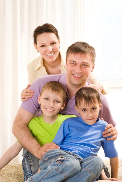 Parents with their two children — Stock Photo, Image