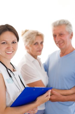 genç bir doktor hastaları ile