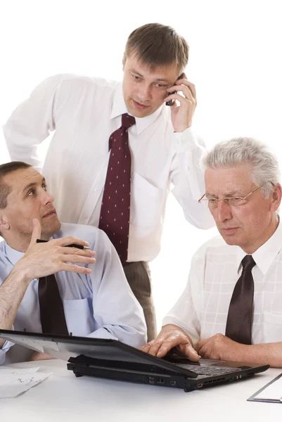 Tres hombres de negocios trabajando — Foto de Stock