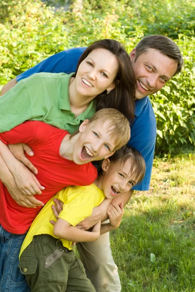 Portrait of a happy family — Stock Photo, Image
