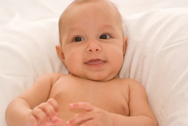 Портрет красивого новорожденного — стоковое фото