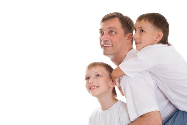 Junger Vater mit seinen beiden Söhnen — Stockfoto