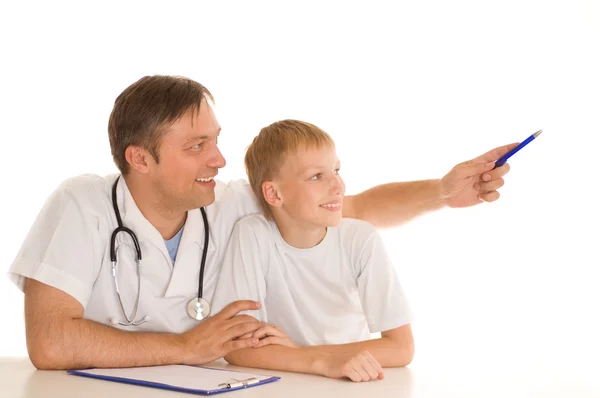 Мальчик во врачах — стоковое фото