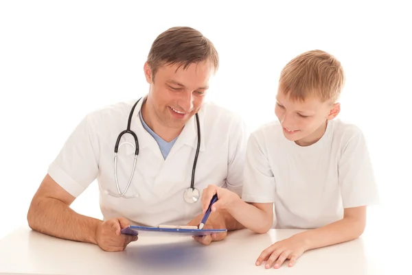 Jongen en dokter — Stockfoto