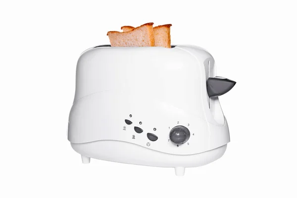 Белый тостер с двумя ломтиками хлеба на белом фоне — стоковое фото