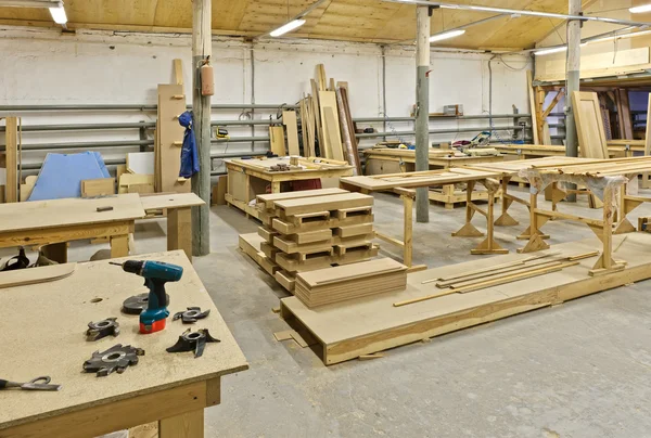 En anläggning för tillverkning av möbler Stockfoto