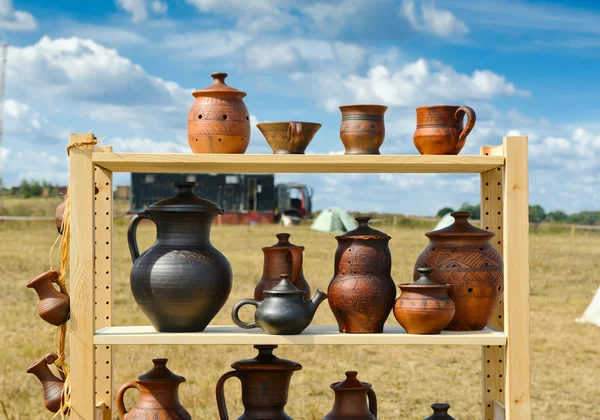Středověké hliněné nádobí — Stock fotografie