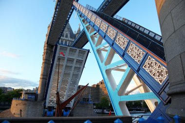 span açık tower bridge, Londra, İngiltere