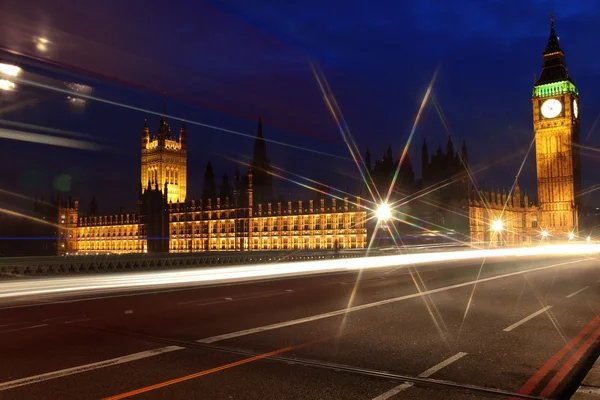 Big ben och Riksdagshuset på natten, london, gb — Stockfoto