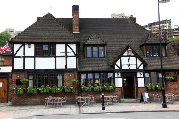 Tradycyjny angielski pub, Wielka Brytania — Zdjęcie stockowe
