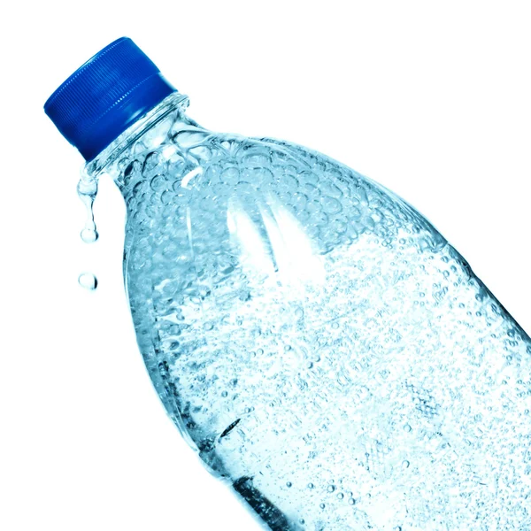 Μπουκάλι μεταλλικό νερό — Φωτογραφία Αρχείου