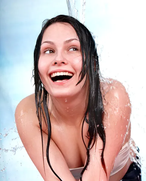 Beautiful girl with wet hair. — Stock Photo, Image