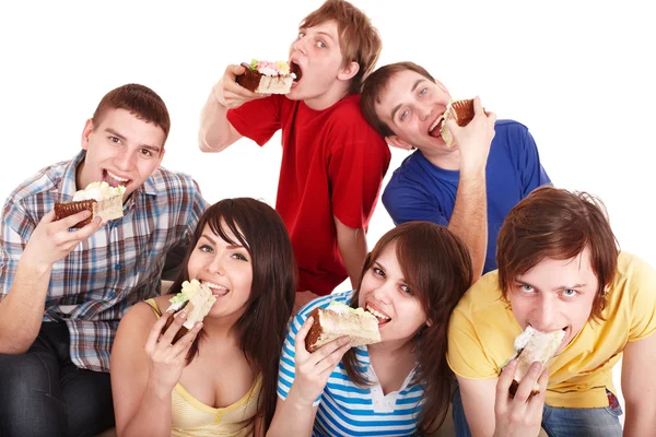 Grupa młodych szczęśliwy z ciasta. — Zdjęcie stockowe