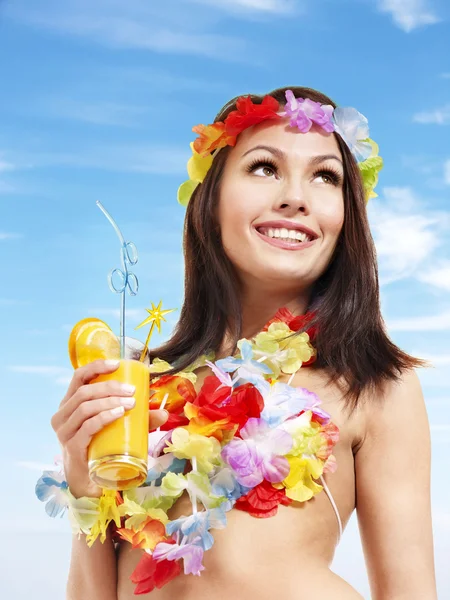 Young woman in costume of hawaii. — Stock Photo, Image