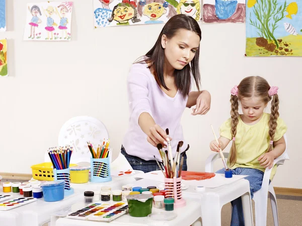 Child painting in preschool. — Stock Photo, Image