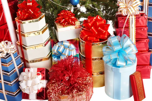 Skupina Dárková krabice vánoční strom. — Stock fotografie